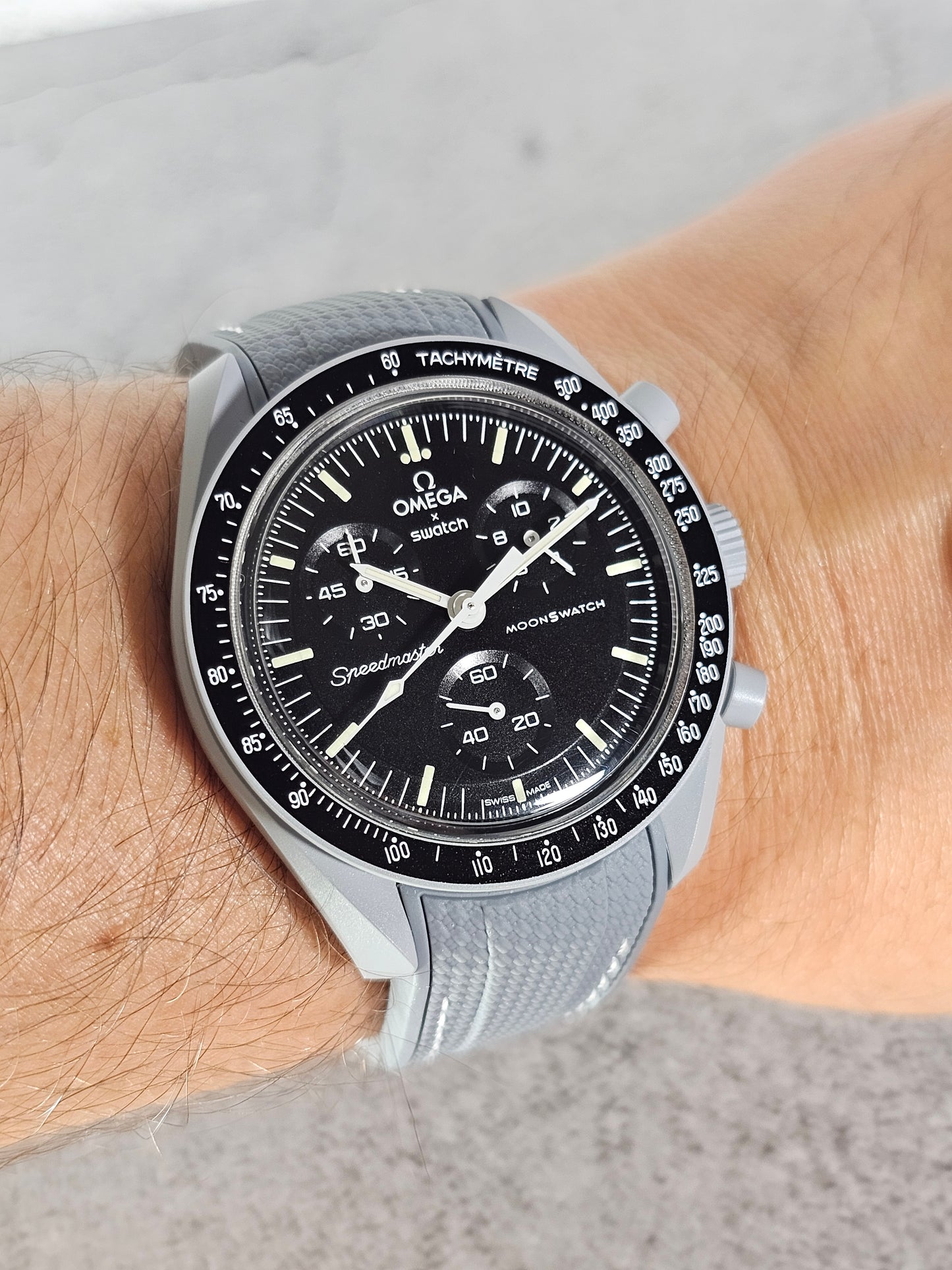 Rubber Curved Strap for Omega x Swatch MoonSwatch – Mission to the Moon – Grey with White Stitch