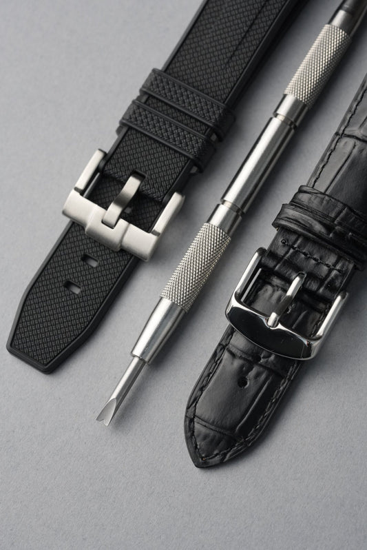 Essential Strap Bundle – Rubber & Leather + Tool (20–22mm Universal Fit)