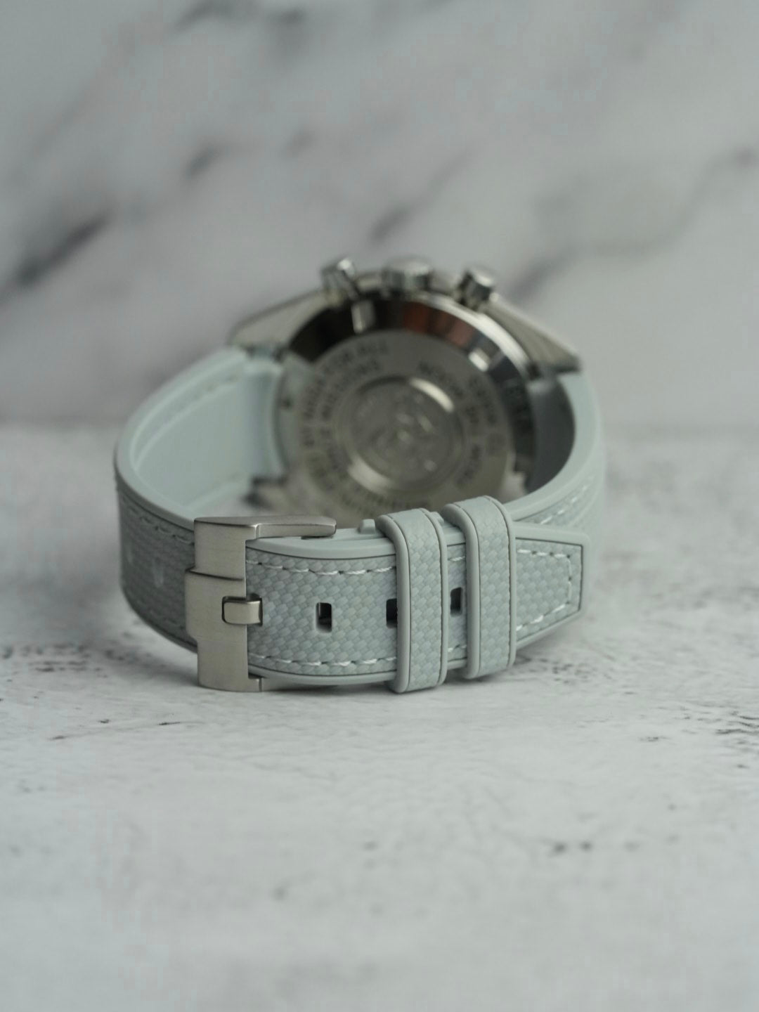 Rubber Curved Strap for OMEGA Speedmaster Professional – Light Grey with White Stitch