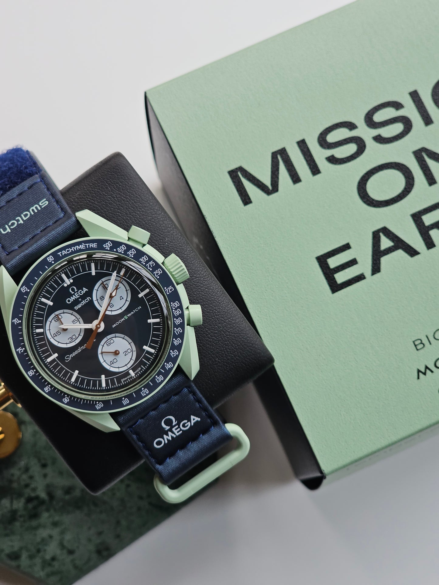 Swatch x OMEGA MoonSwatch: Mission on Earth