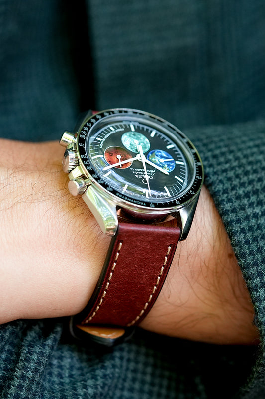 Tuscan Pueblo Leather Strap with Contrast Stitch – 18mm to 22mm – Red