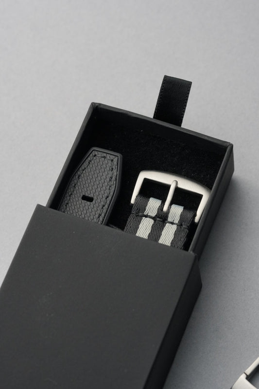 MoonSwatch Strap Bundle – Rubber & Fabric+ Tool