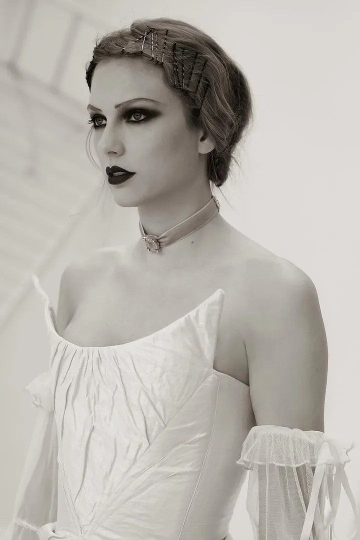 Taylor Swift Fortnight: Vintage Diamond Watch Choker