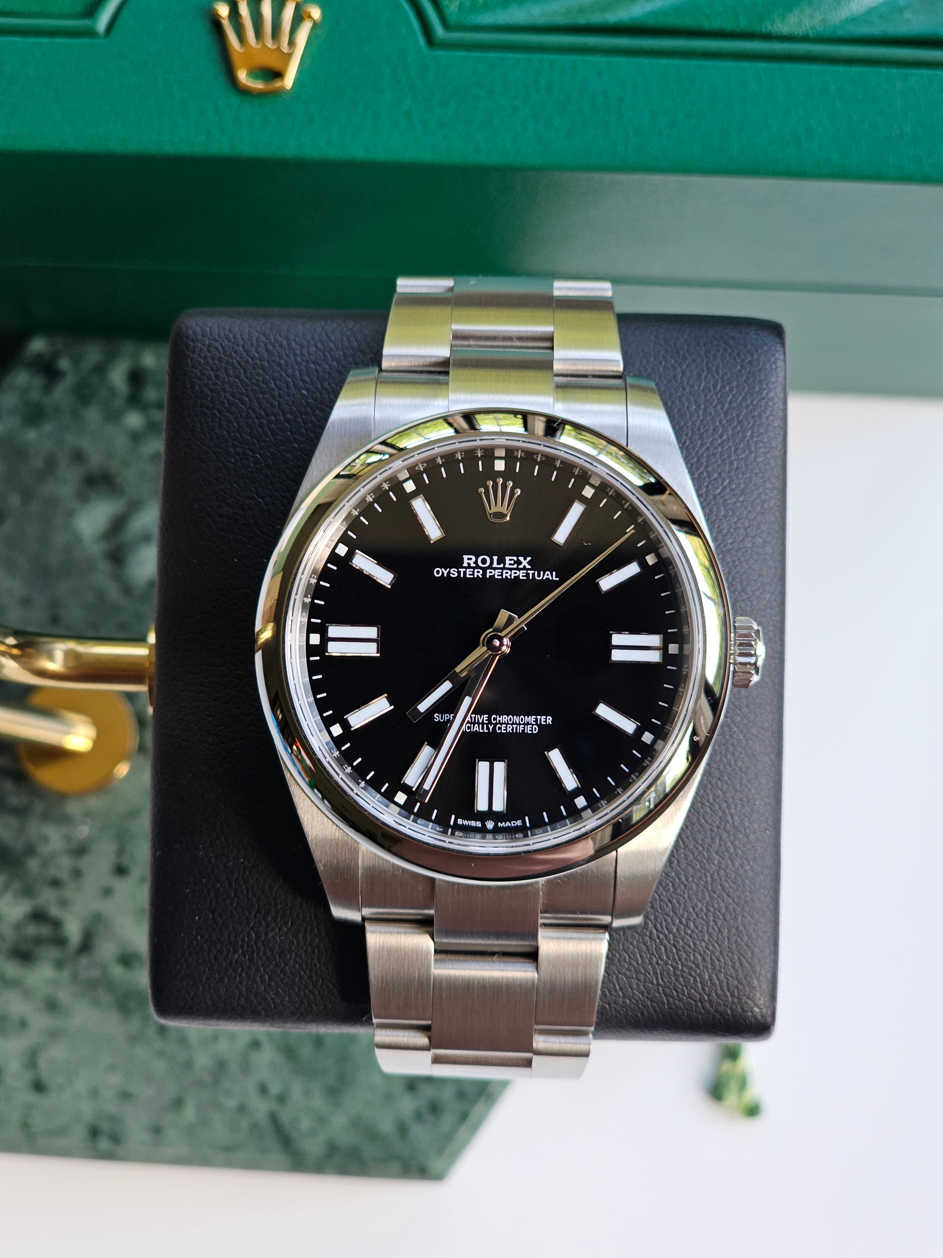 Rolex oyster perpetual 41 black outlet dial