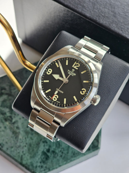 Tudor Ranger M79950-001 [Pre-owned]: A Timeless Emblem of Heritage and Adventure