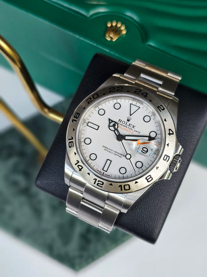 Rolex: Explorer II Polar Dial