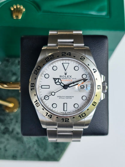 Rolex: Explorer II Polar Dial