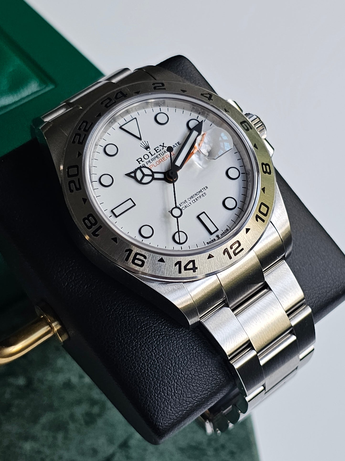 Rolex: Explorer II Polar Dial