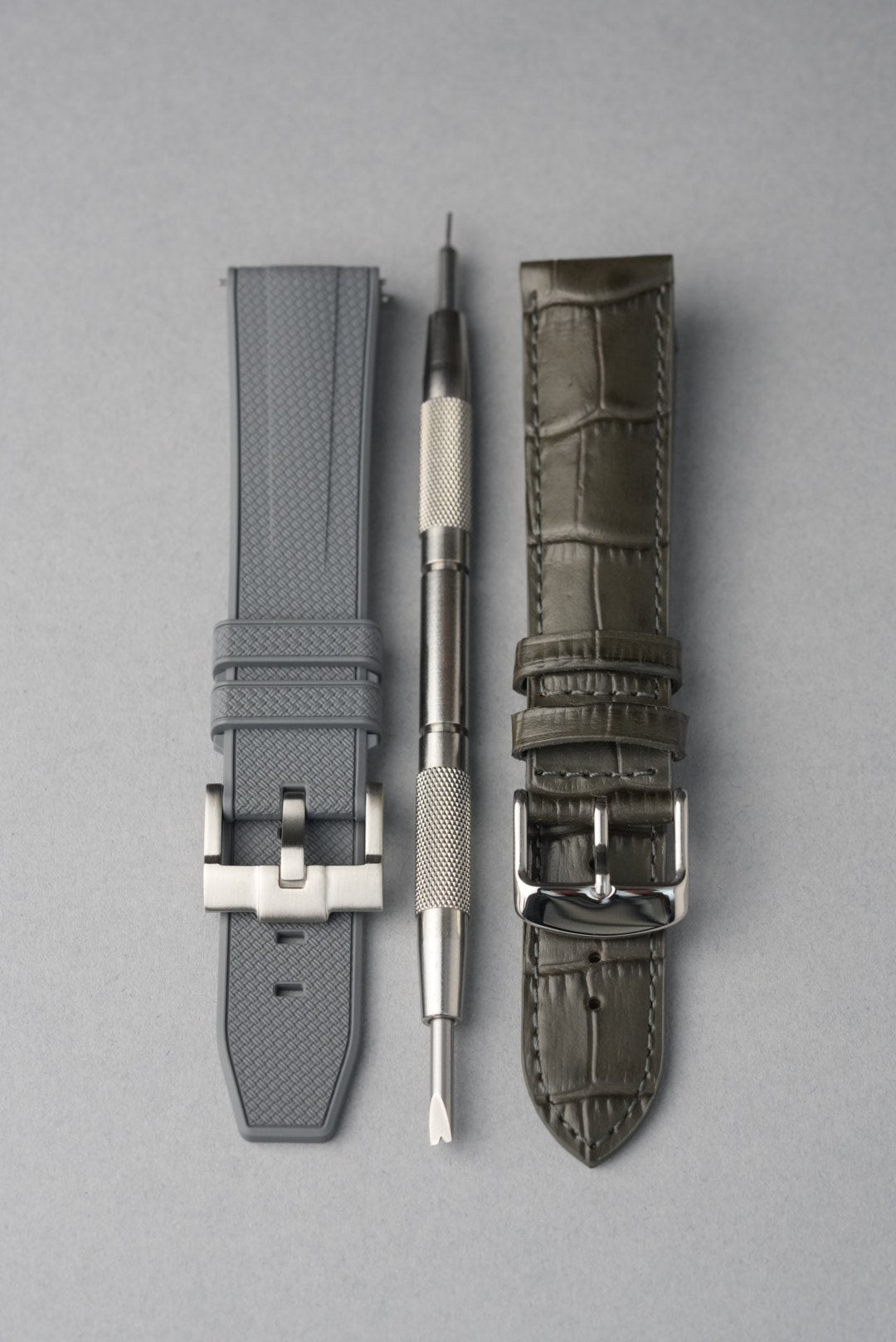 Essential Strap Bundle – Rubber & Leather + Tool (20–22mm Universal Fit)