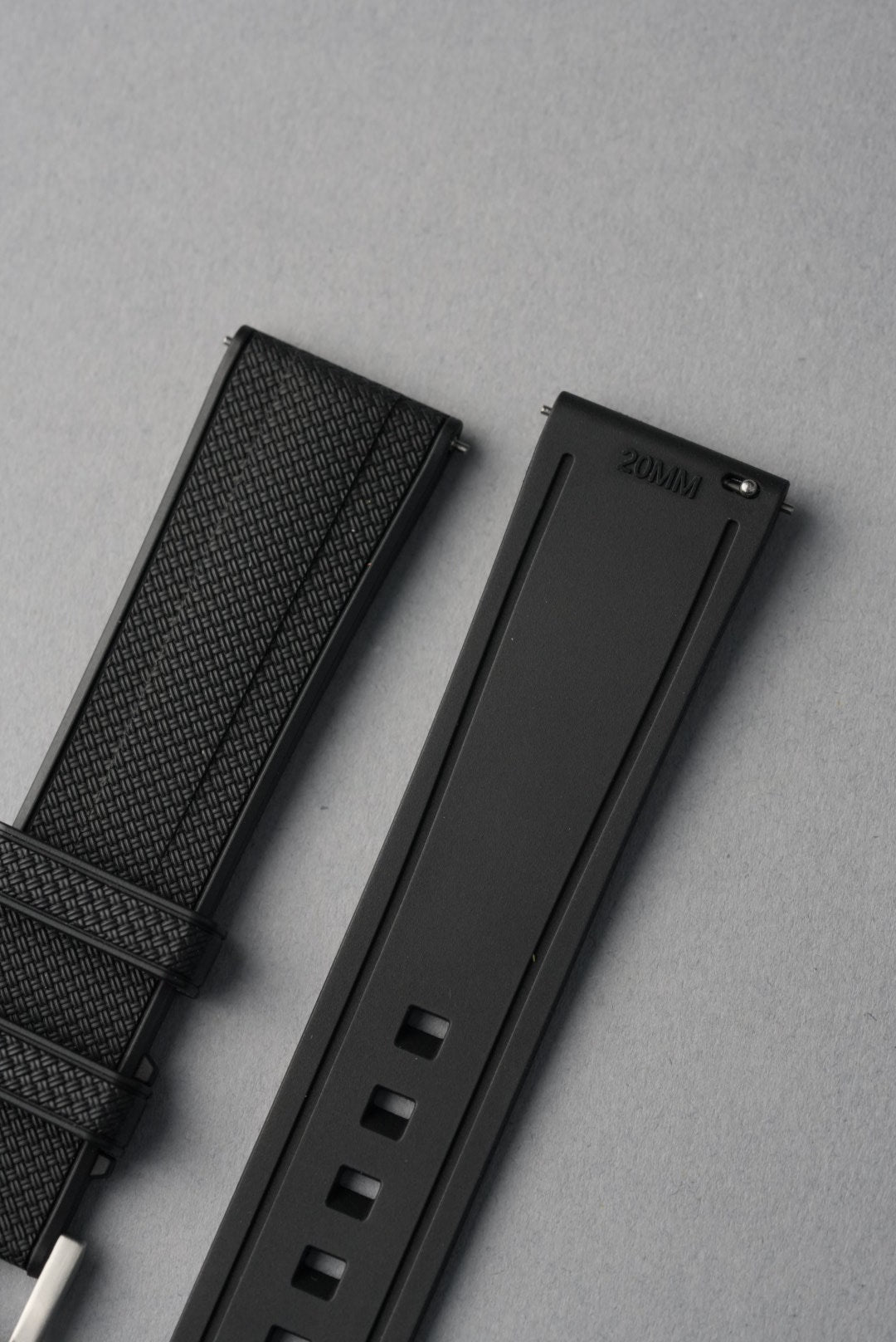 Essential Strap Bundle – Rubber & Leather + Tool (20–22mm Universal Fit)