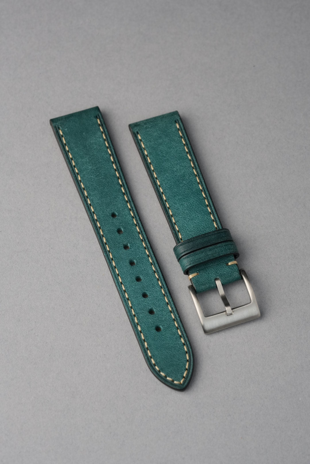 Tuscan Pueblo Leather Strap with Contrast Stitch – 20mm to 22mm