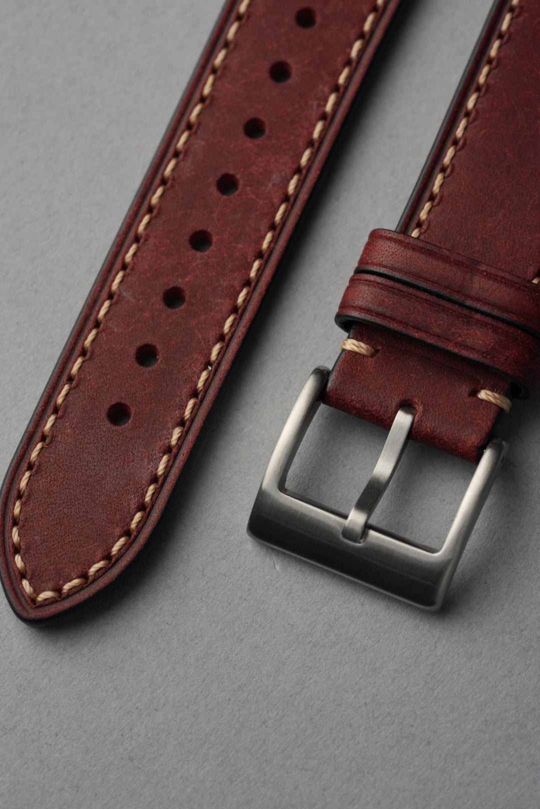Tuscan Pueblo Leather Strap with Contrast Stitch – 20mm to 22mm