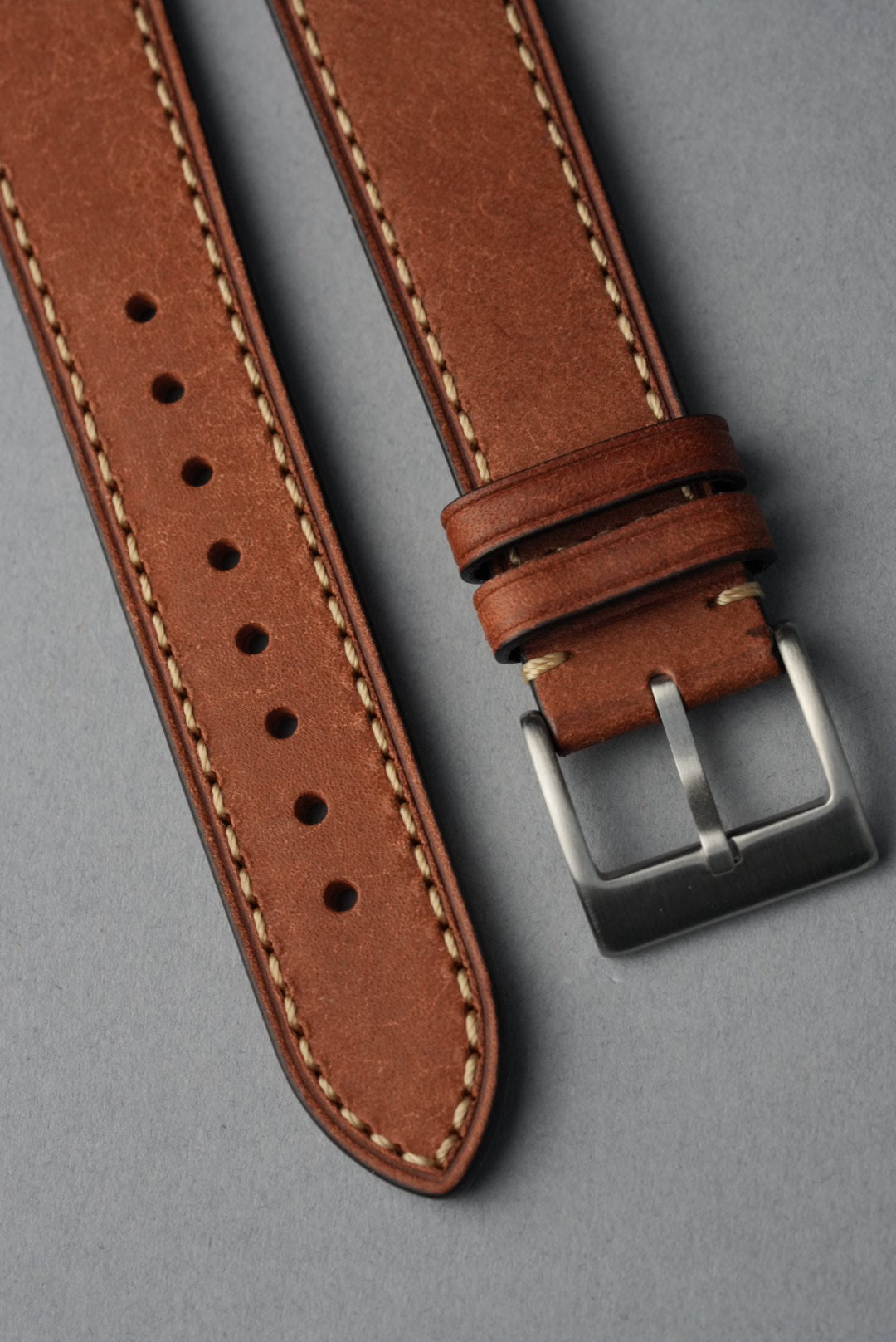 Tuscan Pueblo Leather Strap with Contrast Stitch – 20mm to 22mm