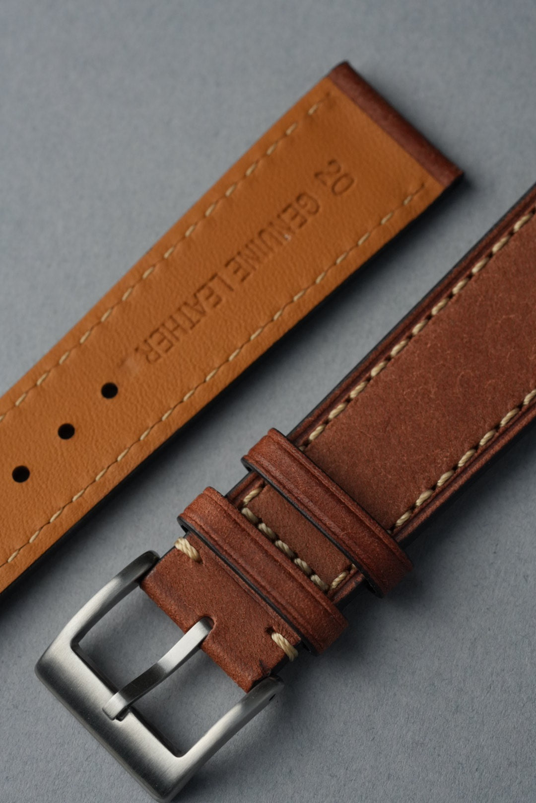 Tuscan Pueblo Leather Strap with Contrast Stitch – 20mm to 22mm