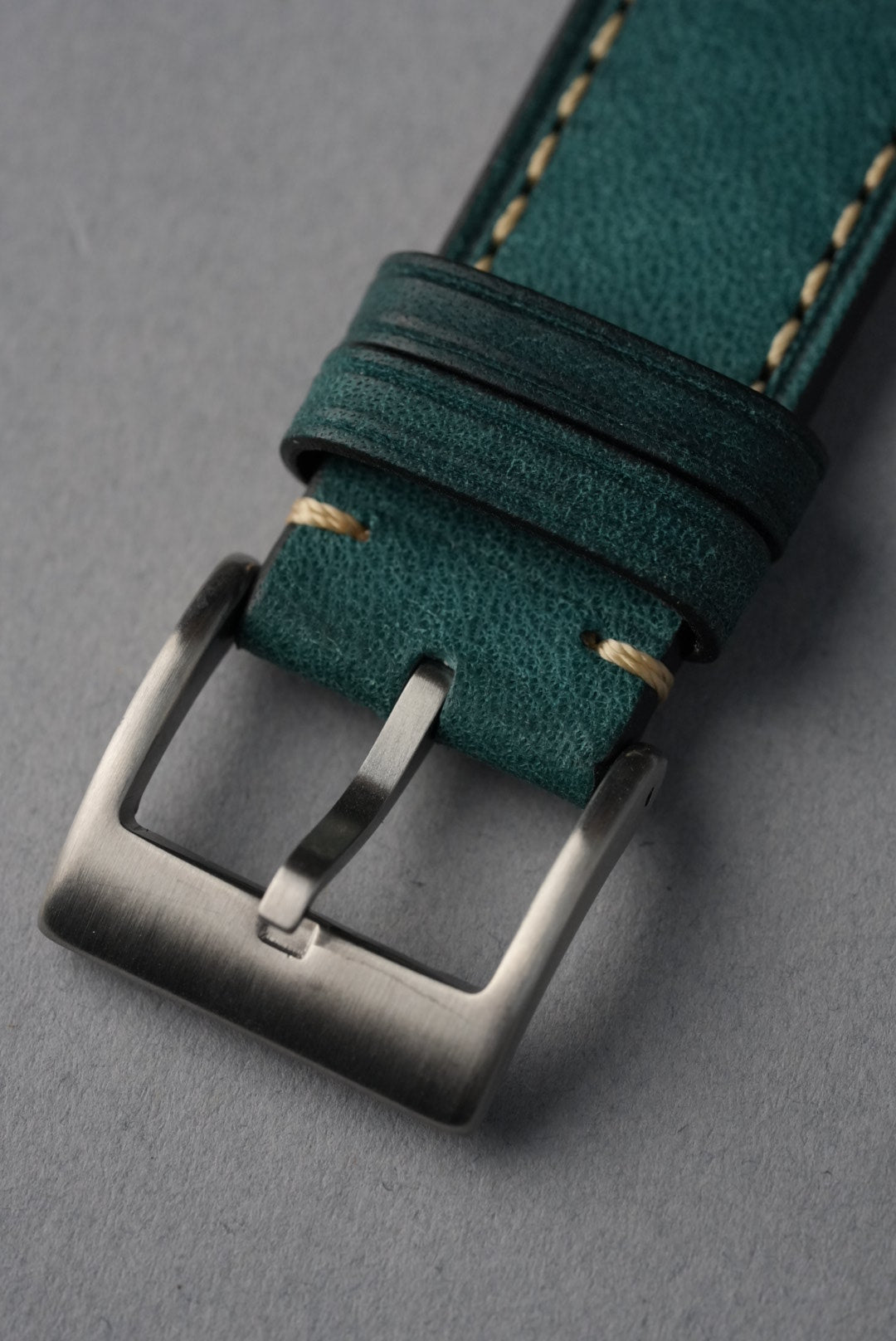 Tuscan Pueblo Leather Strap with Contrast Stitch – 20mm to 22mm