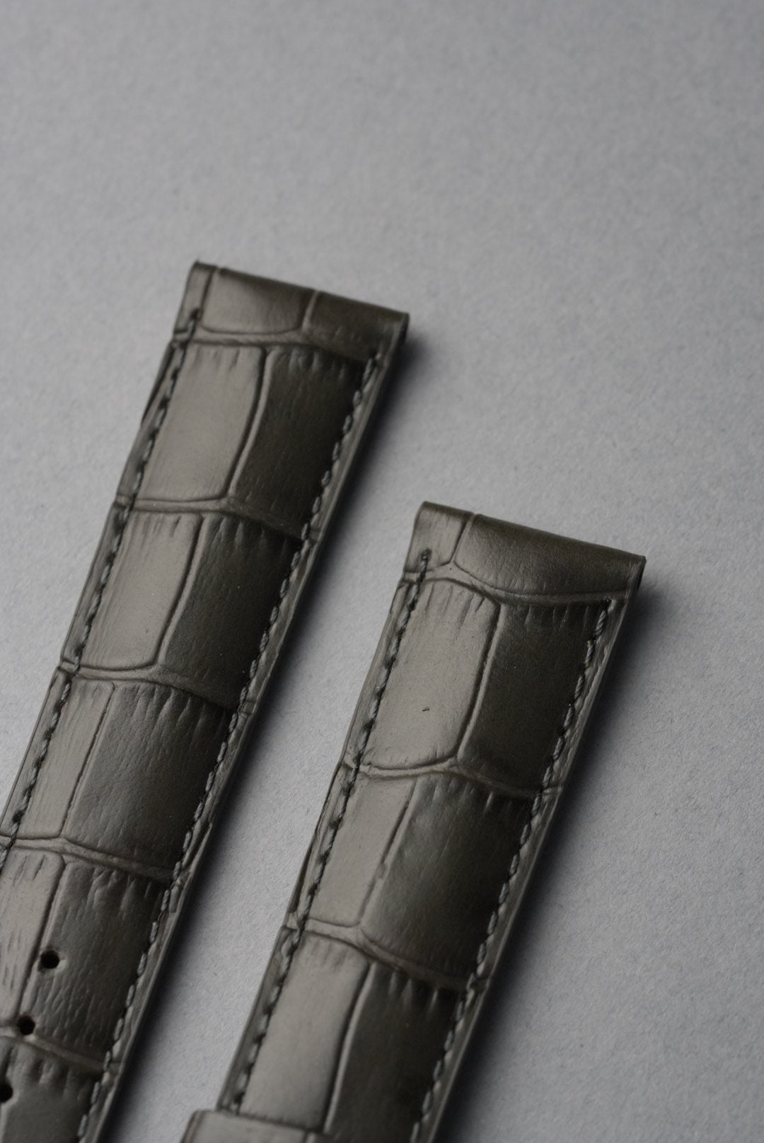 Embossed Alligator Leather Watch Strap - 18mm to 24mm