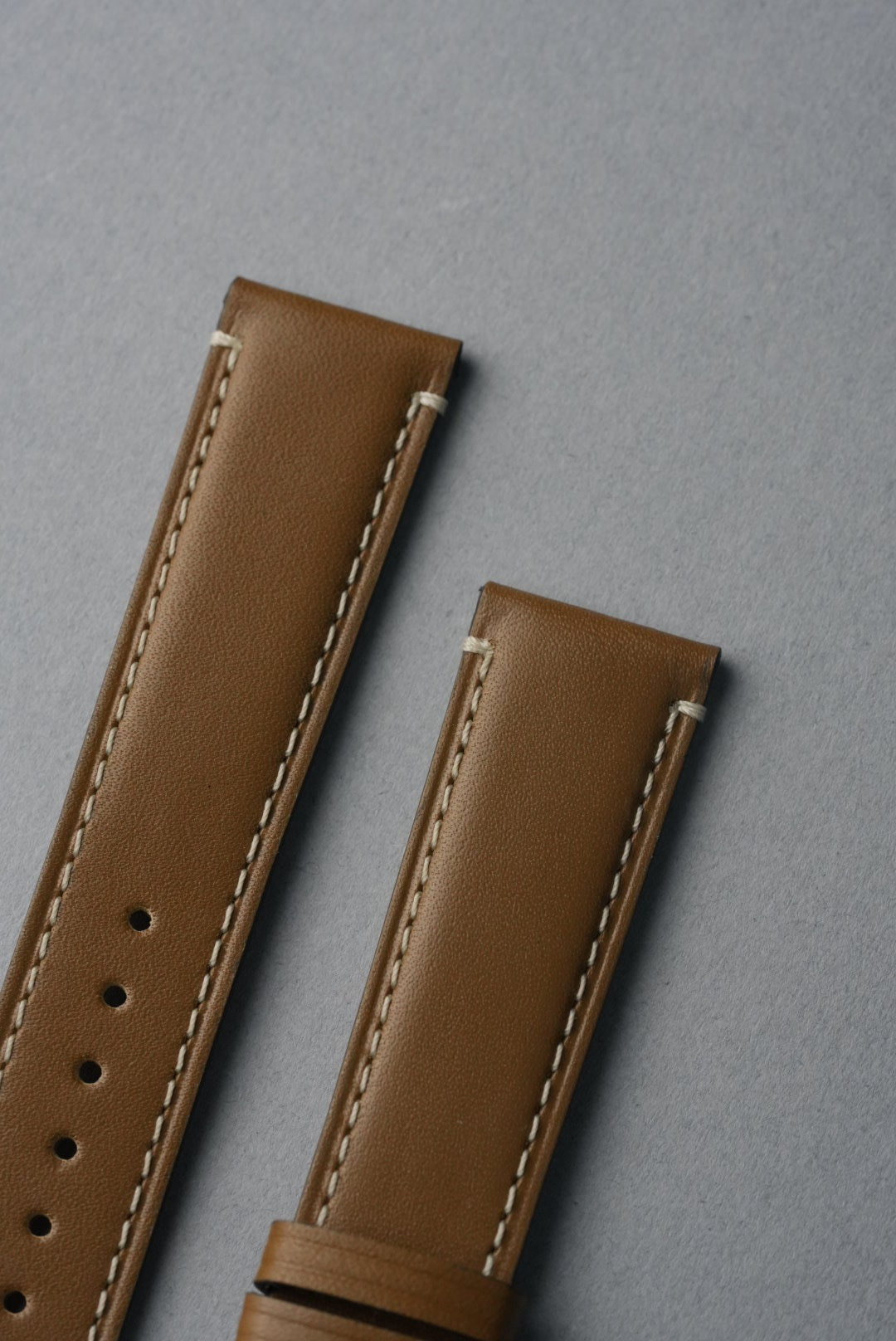 Handmade Leather Strap with Contrast Stitch – 18mm to 22mm