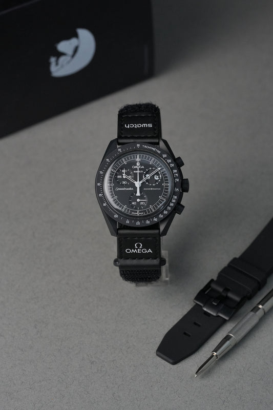 Mission To MoonPhase: Snoopy Black 'Classic' Bundle