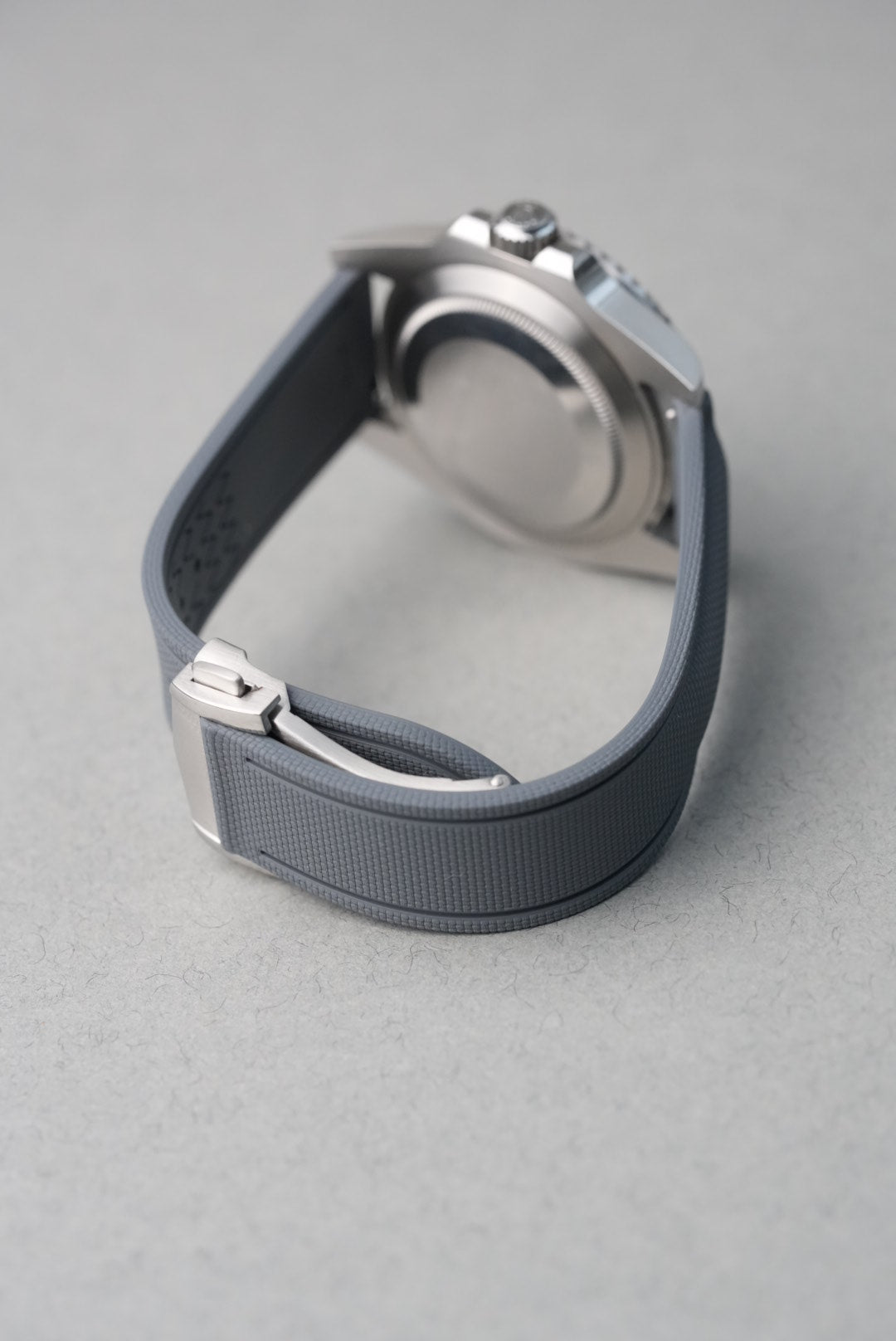 Sailcloth Effect FKM Rubber Strap with Deployant Clasp - For Rolex Submariner grey closed