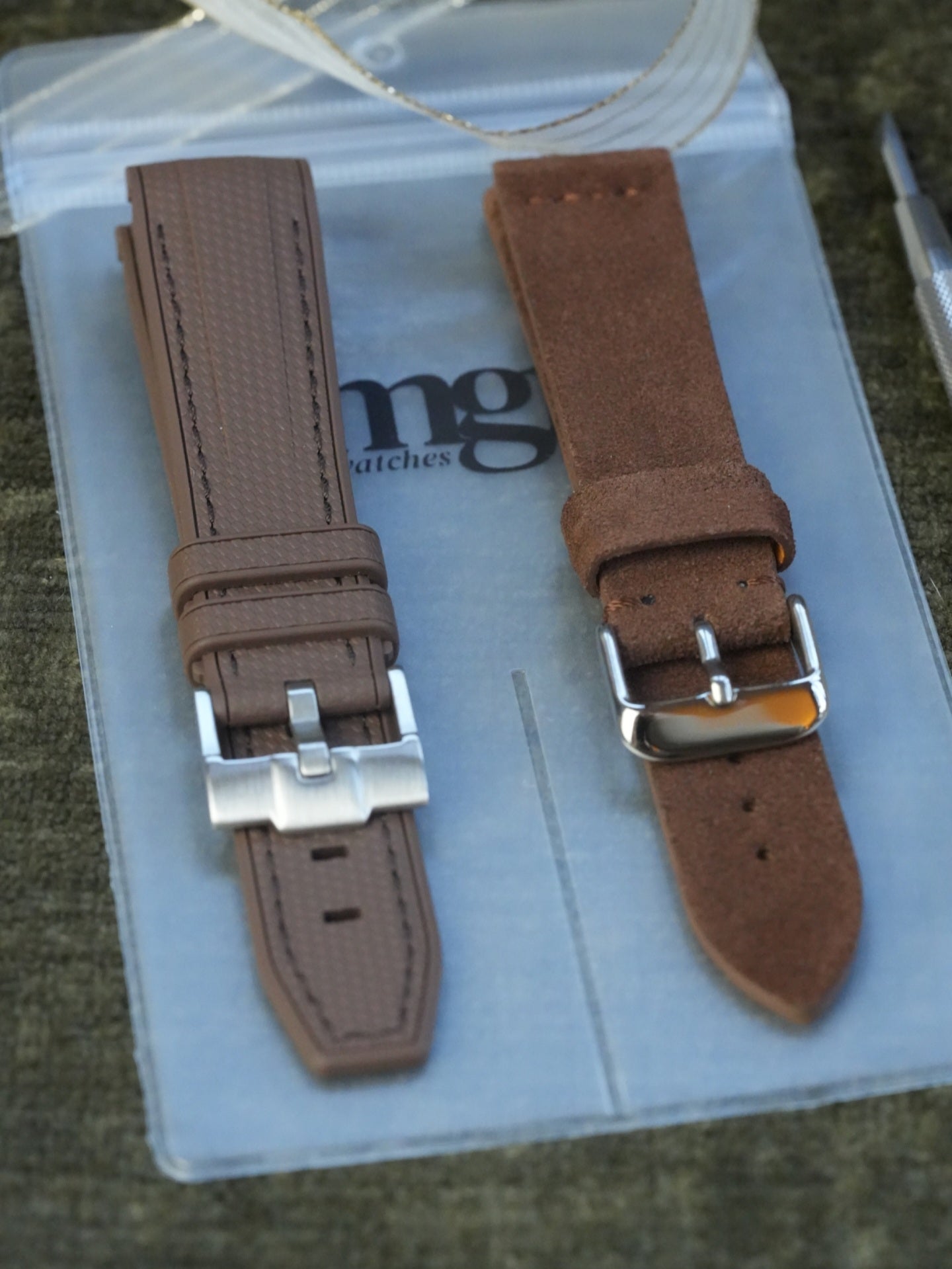 Strap Gift Set: Two Brown Straps & Spring Bar Tool