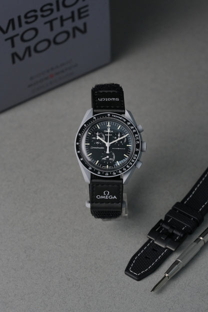 Swatch x OMEGA MoonSwatch Mission to the Moon ‘Classic’ Bundle