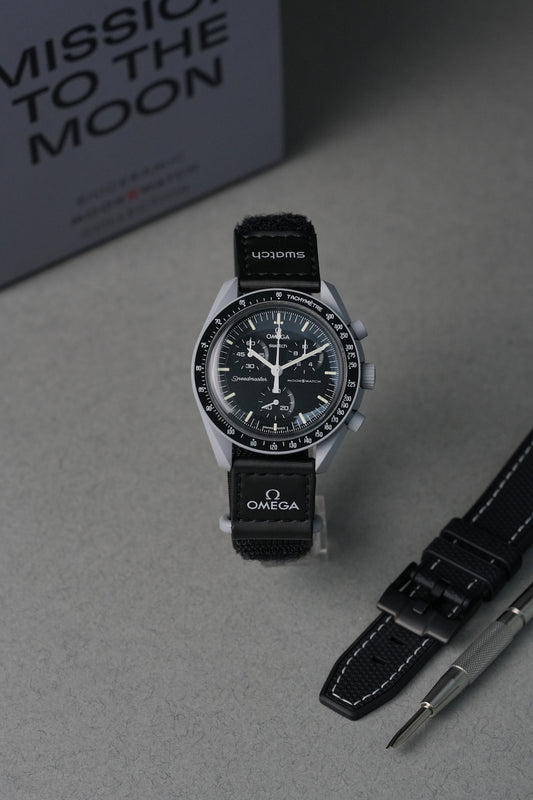 Swatch x OMEGA MoonSwatch Mission to the Moon ‘Classic’ Bundle