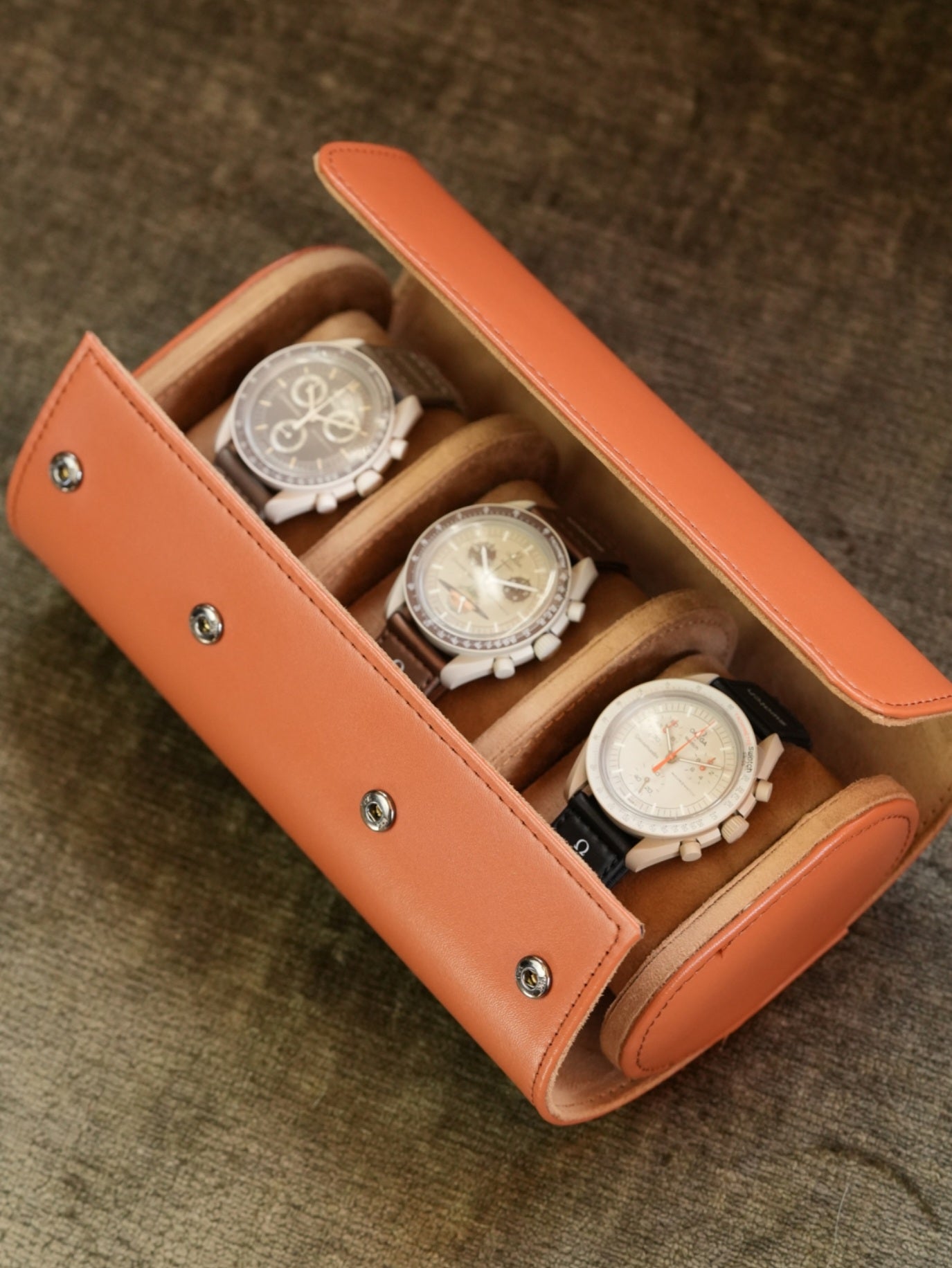 Three Slot Travel Watch Roll – Tan