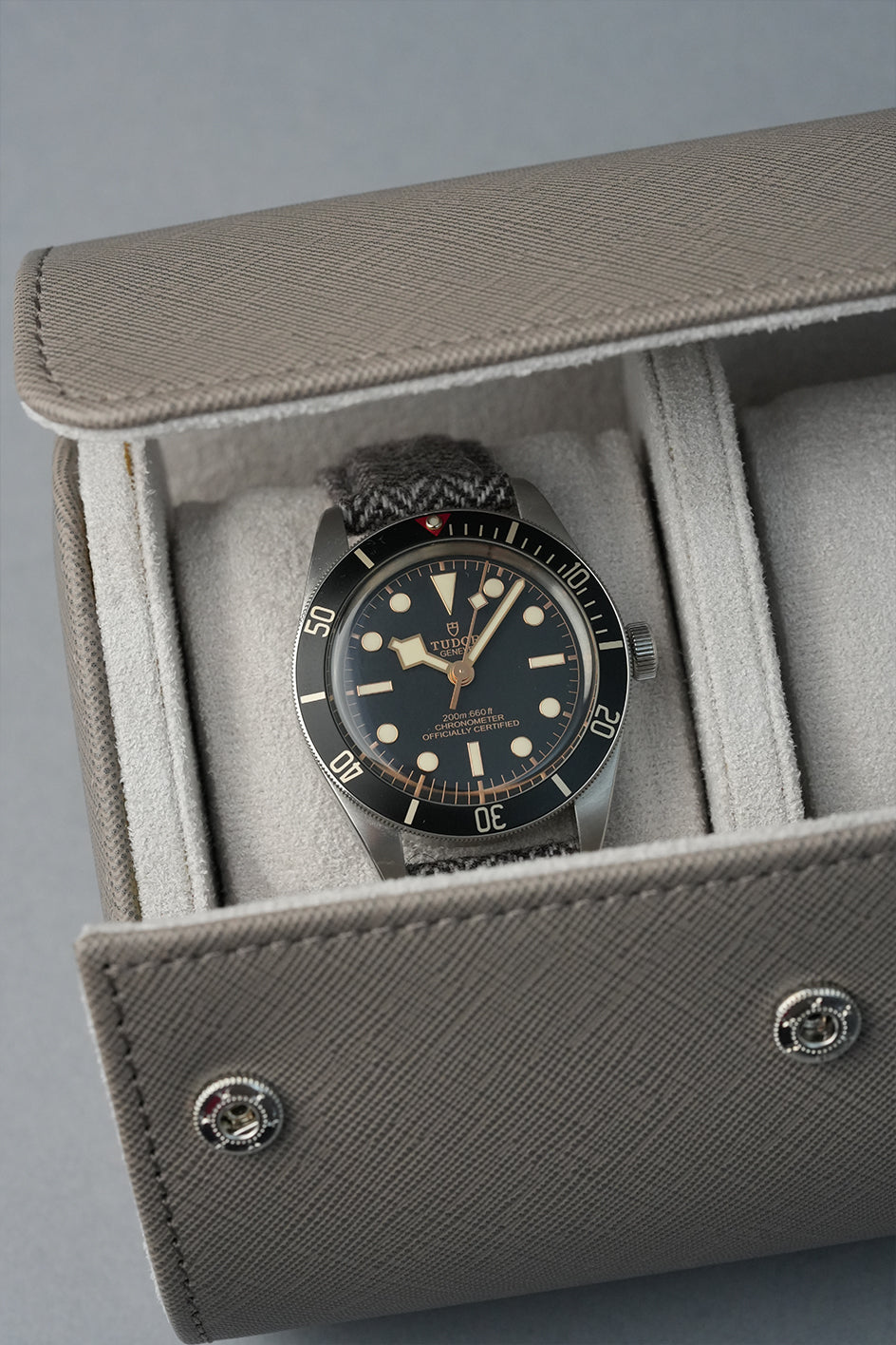 Travel Watch Roll Vegan Crosshatch Leather