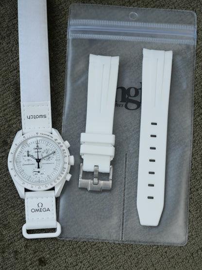 MoonSwatch Gift Set: Swatch x OMEGA Snoopy White