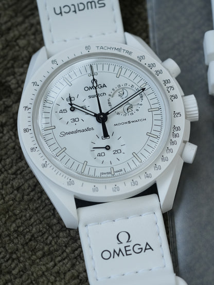 Mission To Moonphase 'Classic Bundle' Snoopy White