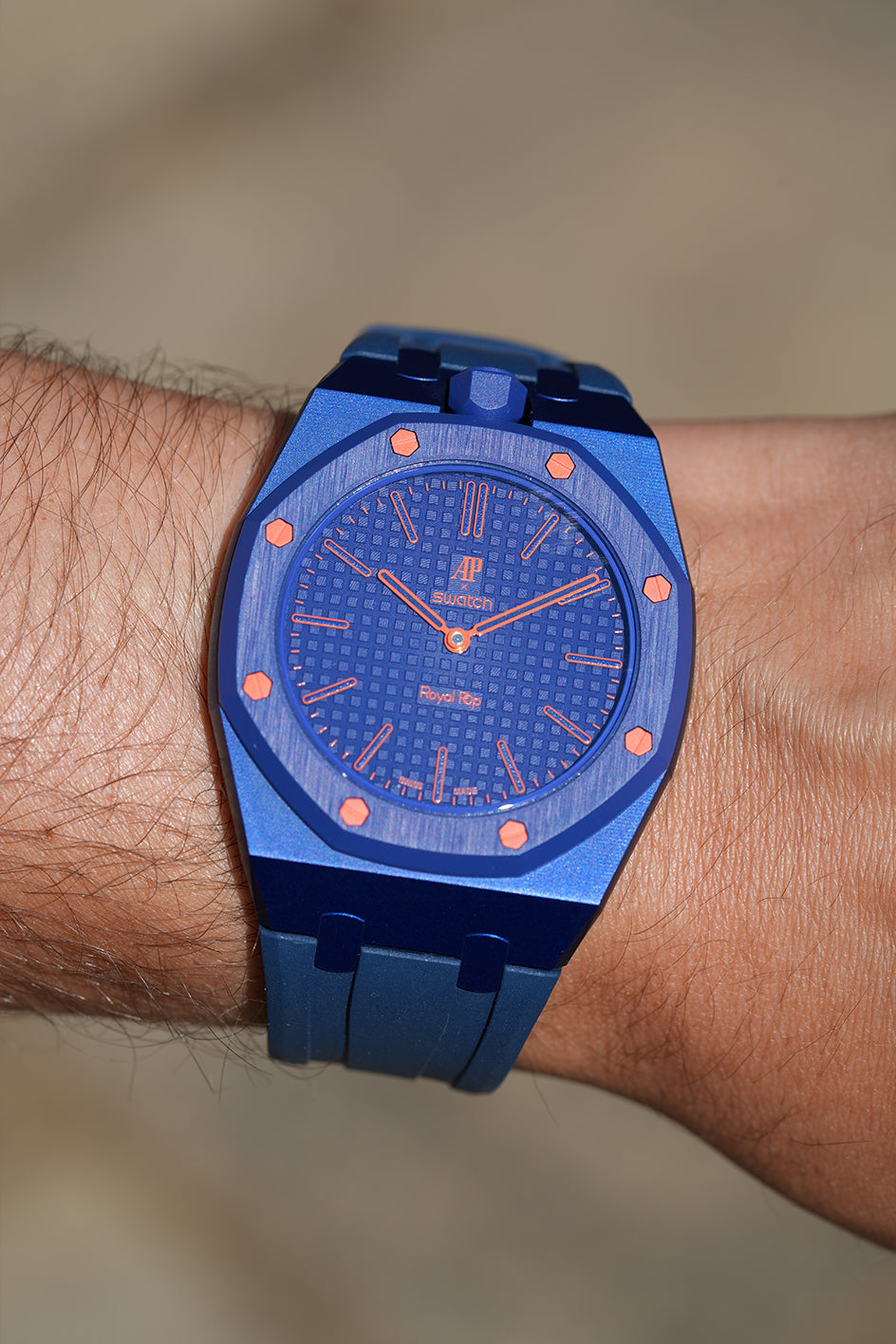 Orenji Hachi Royal Pop Monocoque | Wrist Case + Strap | MGB – MGB