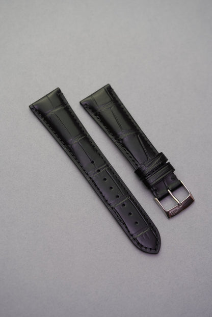 Black calfskin leather watch strap with embossed croc detailing – refined matte finish