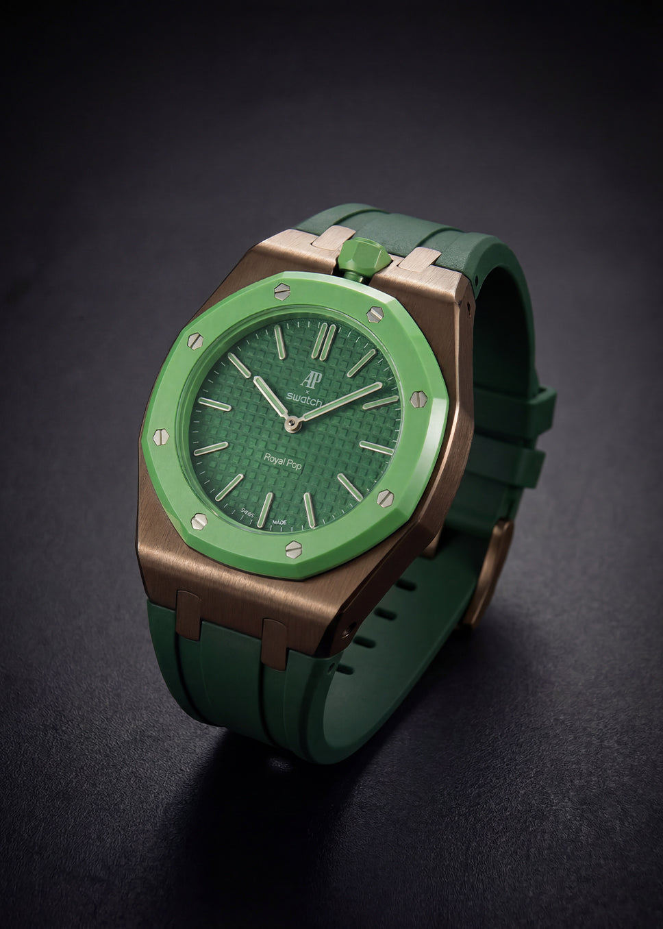 Green Eight Royal Pop Strap: The Monocoque
