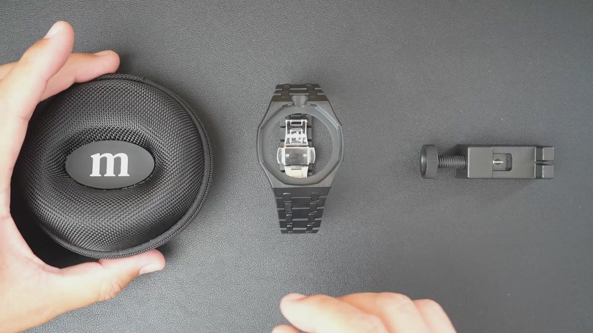 How to re-size the bracelet?