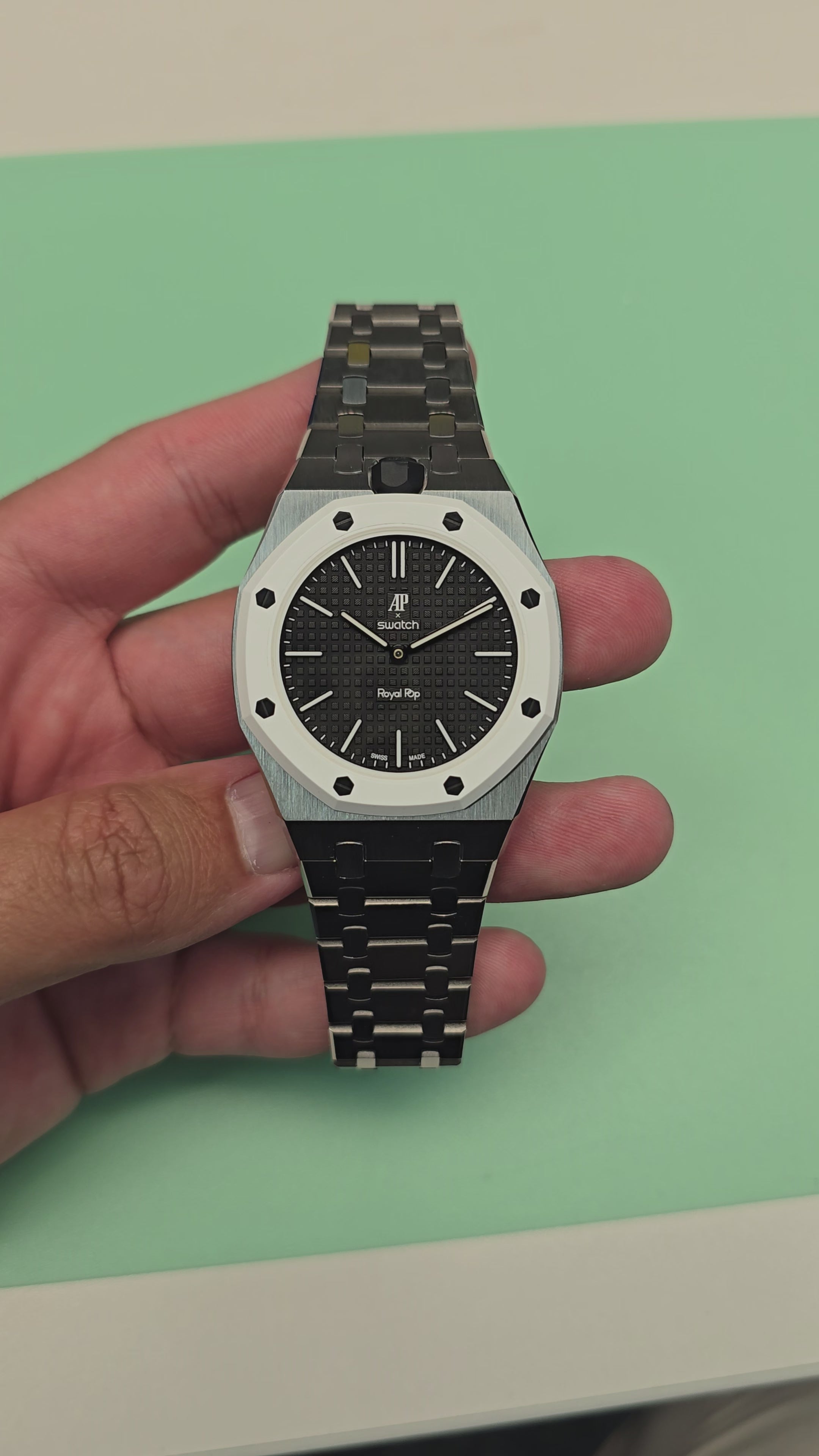 Ocho Negro Royal Pop Steel Bracelet | Silver & Black PVD – MGB WATCHES