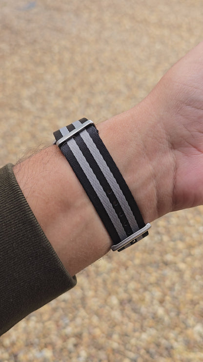 Military Fabric Strap for Omega x Swatch MoonSwatch – Mission to the Moon – Black & Grey wrist roll