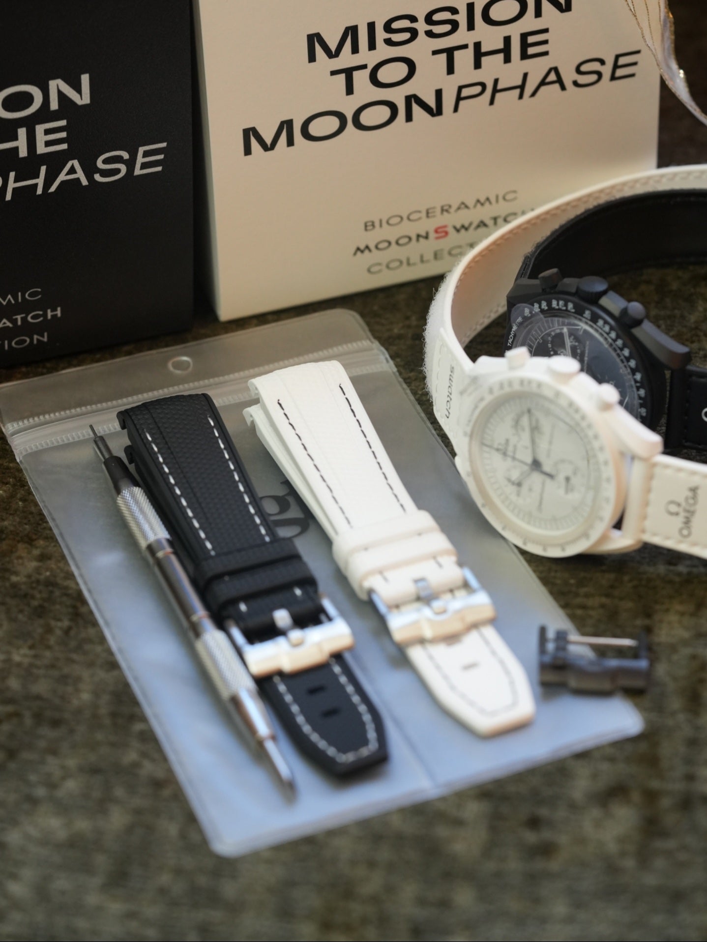 MoonSwatch Gift Set: Swatch x Omega Snoopy Black and White Bundle