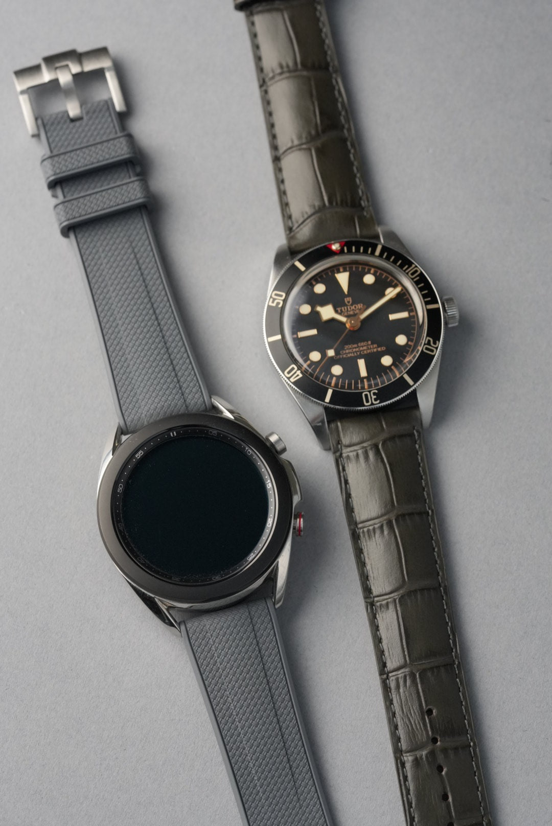 Essential Strap Bundle – Rubber & Leather + Tool (20–22mm Universal Fit)