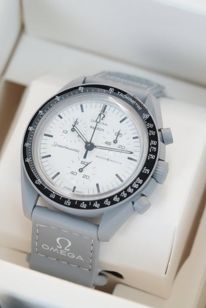 1965 MoonSwatch Smart Casual Set
