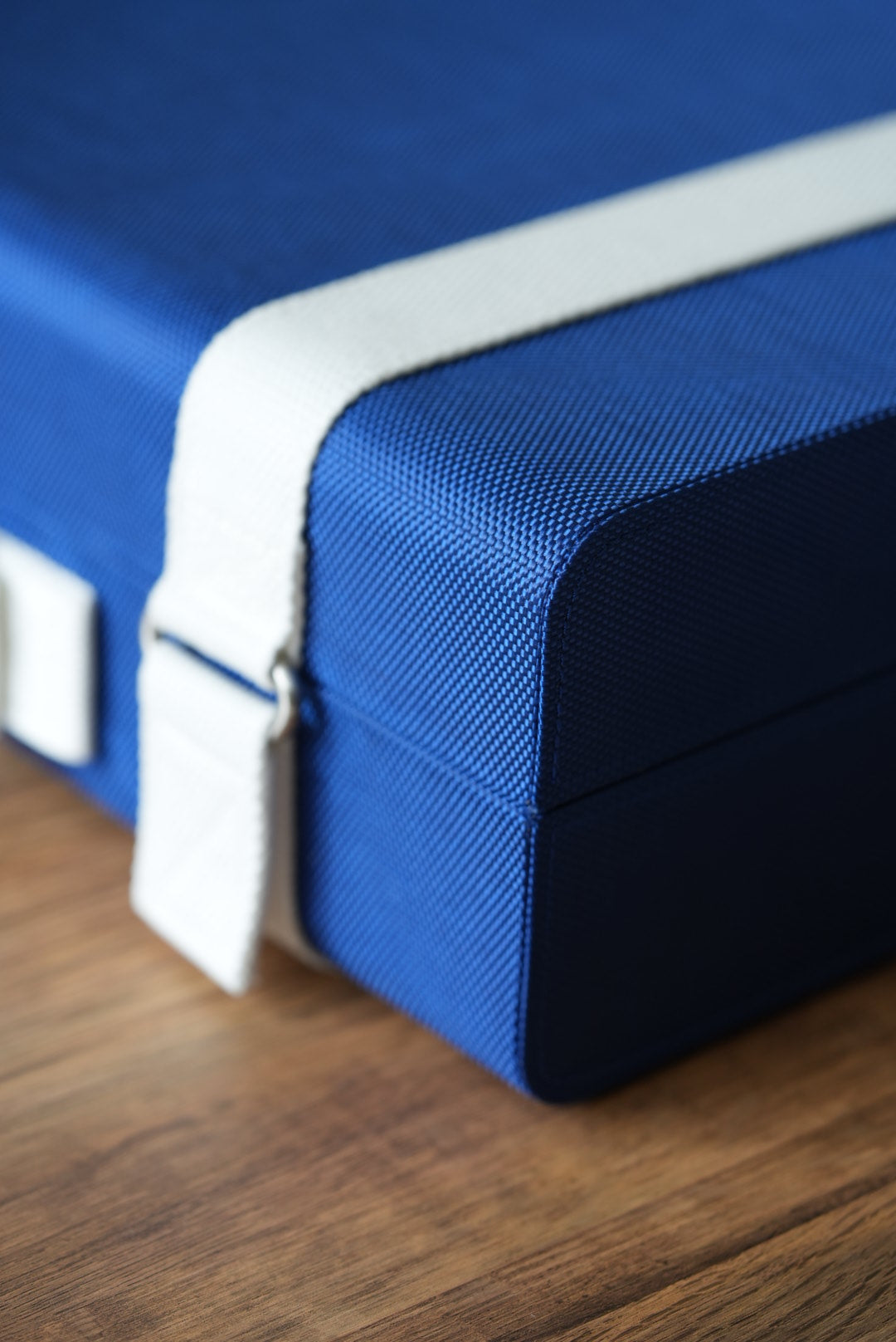 MoonSwatch MoonShine – Swatch x Omega 13 Piece Collector’s Edition