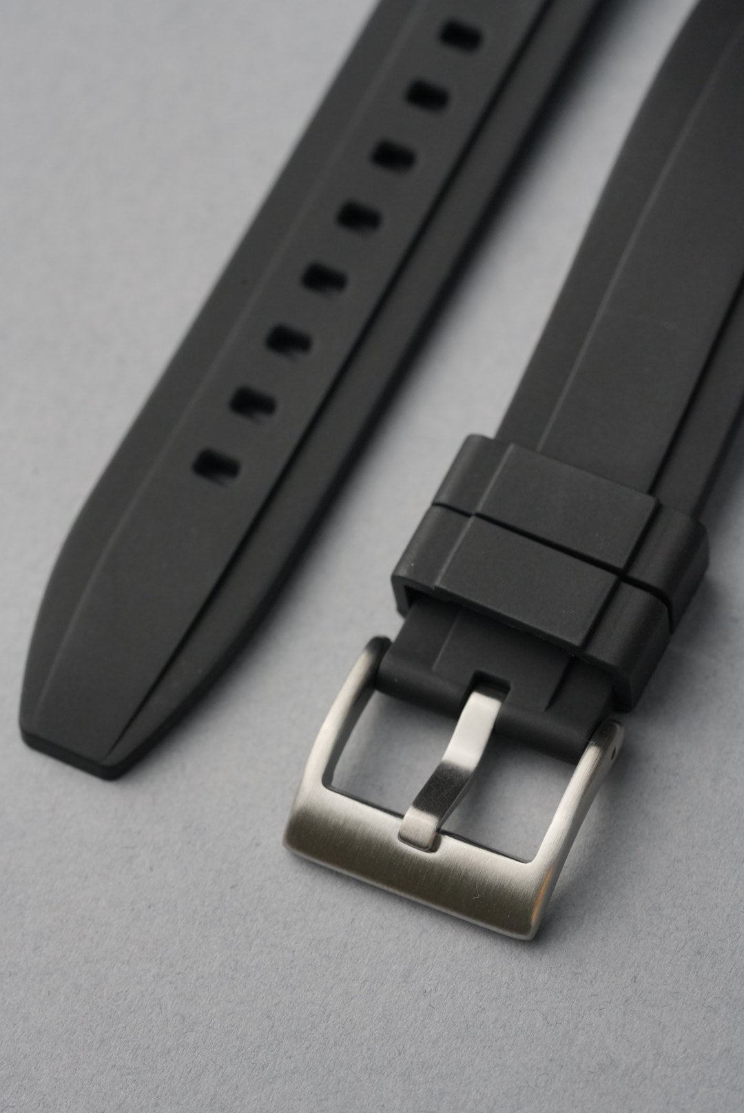 Rubber FKM Divers Strap – 18mm to 24mm