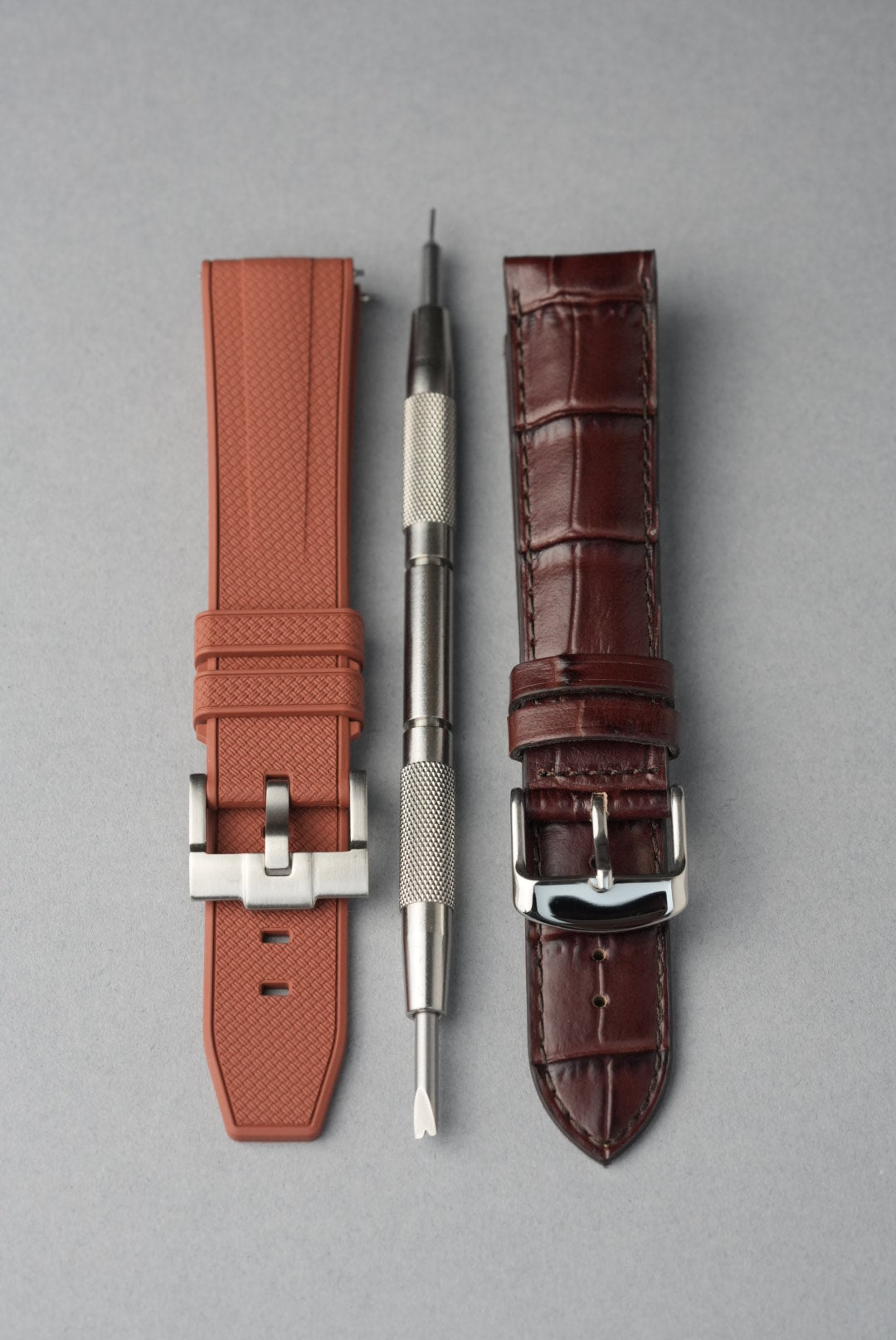 Essential Strap Bundle – Rubber & Leather + Tool (20–22mm Universal Fit)