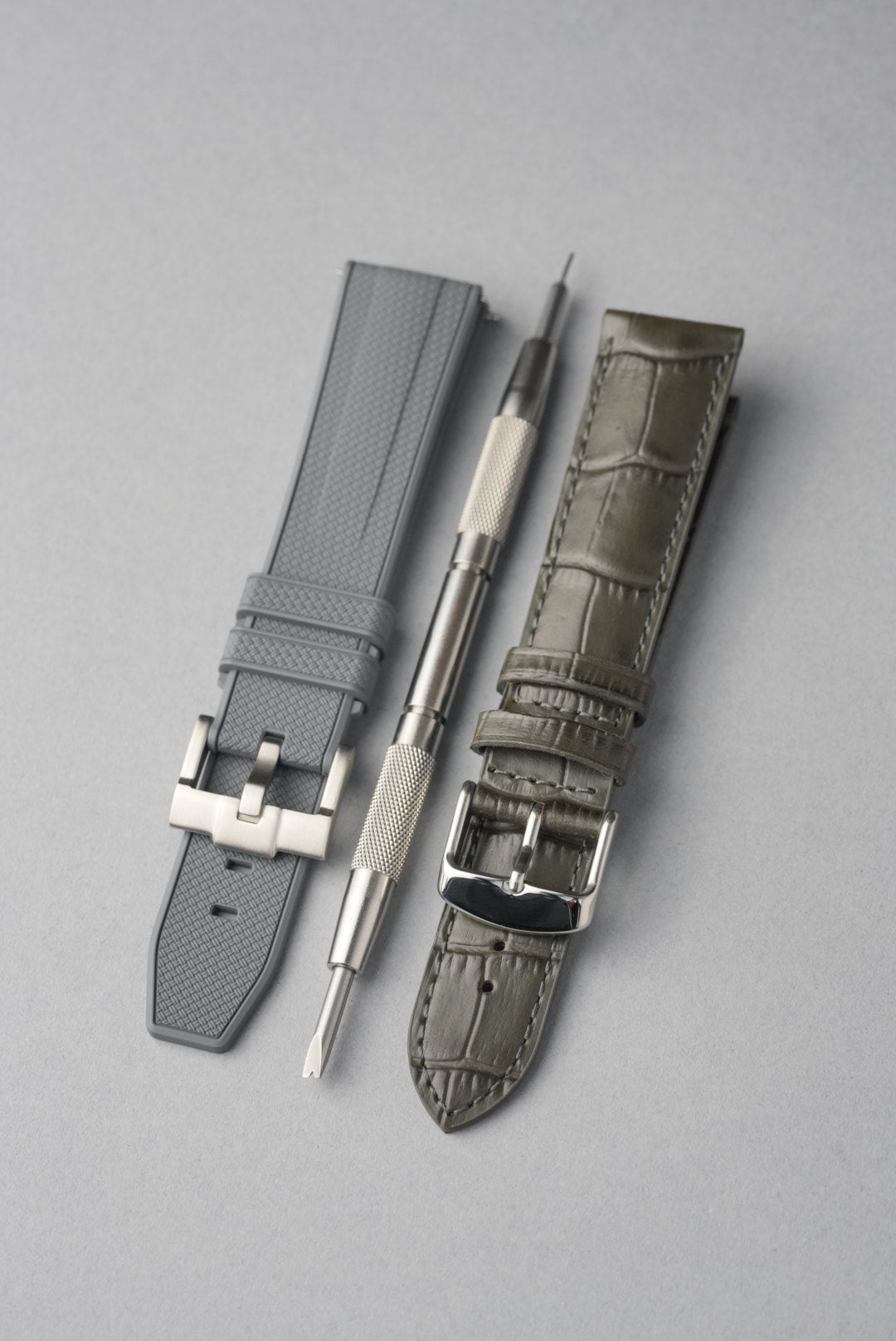 Essential Strap Bundle – Rubber & Leather + Tool (20–22mm Universal Fit)