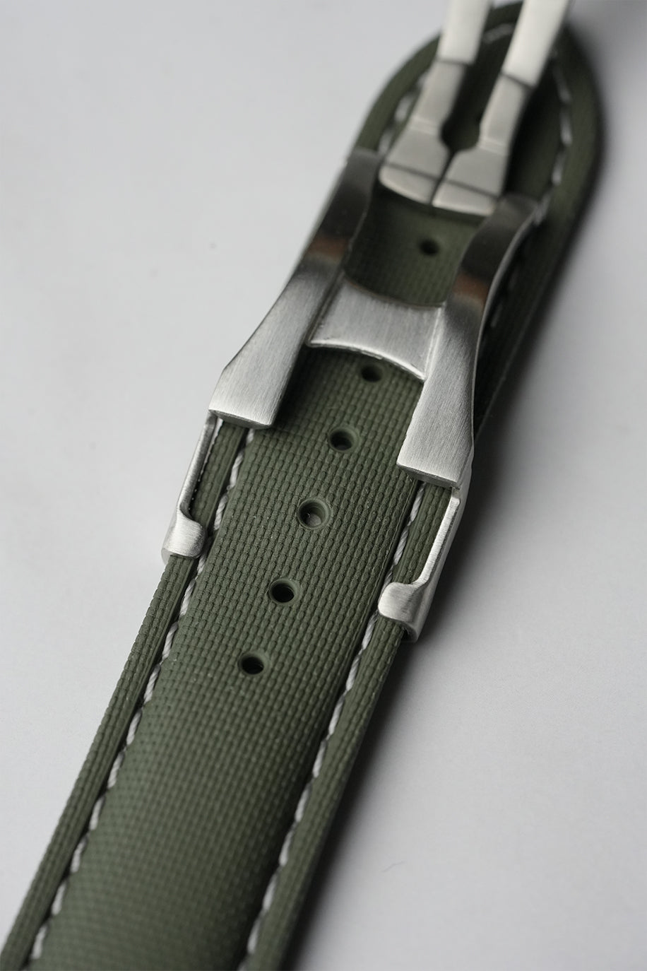 Sailcloth Effect FKM Rubber Strap with Deployant Clasp 20mm-22mm