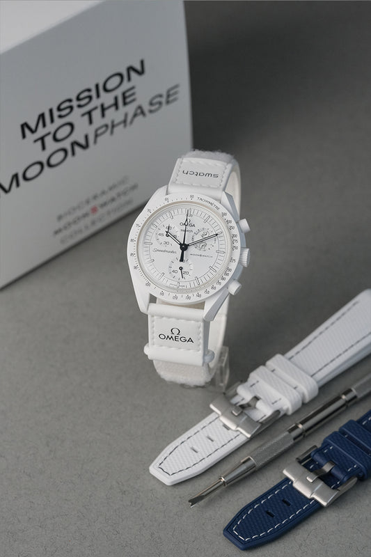 Mission To MoonPhase: Snoopy White 'Flagship' Bundle