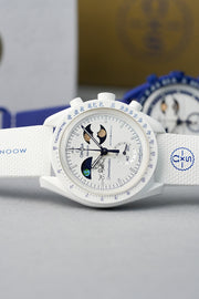 Swatch x OMEGA Mission to EarthPhase Moonshine Gold “Cold Moon” - SO33W701L